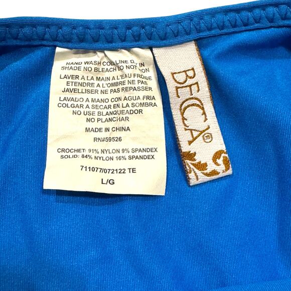 Becca by Rebecca Virtue Play Show & Tell Crochet Plunge Neck Lagoon Blue Large - Picture 5 of 5